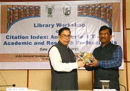 ChiefGuestaddresestheaudience-02