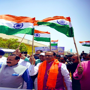 Union Agriculture Minister Shri Shiv Raj Singh Chouhan visits R. S. Pura Jammu, participates in Viksit Krishi Sankalp Abhiyan event