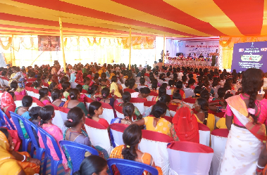 ICAR-Krishi Vigyan Kendra, Ramgarh ICAR-KVK Ramgarh organized a farmer mela inaugurated by Shri Nirmal Mahato, MLA, Mandu, along with Dr. Ajay Kumar Singh, Former VC, BAU Sabour, and Dr. Anup Das, Director, ICAR RCER, Patna. Shri Mahato appreciated KVK Ramgarh’s role in transforming farmers’ lives and bridging the gap between modern technology and grassroots needs. Dr. Singh highlighted the institute’s efforts in empowering small farmers, while Dr. Das emphasized integrated farming, climate-resilient agriculture, and local innovations for holistic rural growth. Dr. Ch. Srinivasa Rao, Director, ICAR-IARI, and Dr. Ravindra Padaria, Joint Director (Extension), ICAR-IARI, addressed the gathering virtually, stressing technology dissemination and climate-smart agriculture. The event featured release of two extension booklets, distribution of farm tools to tribal farmers, and over 25 exhibition stalls showcasing innovations from agriculture, allied sectors, startups, and progressive farmers. Around 1,000 participants, including women self-help groups and youth, attended. Over 90% of participants were women, highlighting KVK Ramgarh’s efforts in women empowerment and sustainable agricultural development.