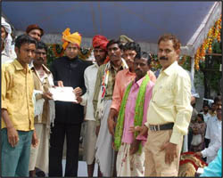 Kadaknath-Murgi-Palan-Samooh