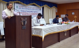 Ornamental-Fish-Culture-01