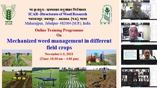 Training-Programme-on-Mechanized-Weed-Management-organized-01