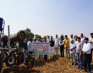 ICAR Officials Celebrate Dussehra with Farmers and Review Green Ammonia Demonstrations in Mahendergarh