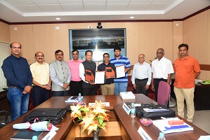 commercialization-OmeB-01