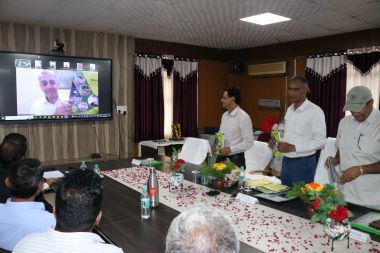 ICAR-IIRMR, Bharatpur celebrates its 32nd Foundation Day 20 October 2025, Bharatpur ICAR-Indian Institute of Rapeseed-Mustard Research, Bharatpur celebrated its 32nd Foundation Day in hybrid mode today. Dr. Devendra Kumar Yadava, Deputy Director General (Crop Science), ICAR, graced the occasion as Chief Guest. Dr. Arvind Kumar, Former Vice-Chancellor, Rani Lakshmi Bai Central Agricultural University, Jhansi, attended as Special Guest, and Dr. Sanjeev Kumar Gupta, Assistant Director General (OP), ICAR, joined as Guest of Honour. Delivering the Foundation Day Lecture, Dr. Yadava congratulated the scientists and staff for the remarkable progress made by the institute. He emphasized the need to adopt cutting-edge technologies to address emerging challenges in crop improvement, resource management, plant protection, and farmer awareness to achieve national self-sufficiency in edible oils. He urged all ICAR oilseed research institutions to work in close coordination to generate a synergistic impact on oilseed research and production. Dr. Arvind Kumar, Former Vice-Chancellor, RLBCAU, Jhansi, served ICAR-IIRMR for more than seven years as Director and made invaluable contributions, reflected on the institute’s journey of growth. He stressed that technological developments and programmes should be farmer-centric and directly linked to societal needs for faster and meaningful impact. Dr. Vijay Veer Singh, Director, ICAR-IIRMR, Bharatpur, highlighted the institute’s major achievements and research initiatives undertaken during the past year. Other dignitaries included Dr. R. K. Mathur, Director, ICAR-IIOR, Hyderabad; Dr. K. H. Singh, Director, ICAR-NSRI, Indore; Dr. P. K. Rai, Director, ICAR-NIBSM, Raipur; Dr. Dhiraj Singh, Former Director, ICAR-IIRMR, Bharatpur; and Dr. Bhoori Singh, Former Director, ICAR-IIRMR, Bharatpur. Officials from state agricultural departments and institutions also attended the ceremony. Notable among them were Shri Deshraj Singh, Additional Director, Department of Agriculture, Bharatpur, and Dr. Udaybhan Singh, Dean, College of Agriculture, Bhusawar, Bharatpur. The institute’s strong connect with the farming community was clearly reflected in the enthusiastic participation of a large number of progressive farmers who attended the Foundation Day celebration in person. On this occasion, six publications, including technical bulletins and extension leaflets, were released by Dr. Devendra Kumar Yadava and other dignitaries. Fifteen personnel, including scientists and administrative staff of the institute, were honoured with awards in recognition of their outstanding contributions. (Source: ICAR-Indian Institute of Rapeseed-Mustard Research, Bharatpur)