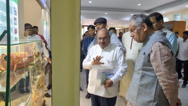 ICAR-NINFET Showcases New Age Natural Fibre Technologies to the Union Minister Shri Ram Nath Thakur