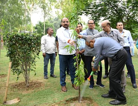 Union Agriculture Minister Shri Shivraj Singh Chouhan Hails Success of Viksit Krishi Sankalp Abhiyan; Announces Key Reforms and Continued Outreach to Farmers