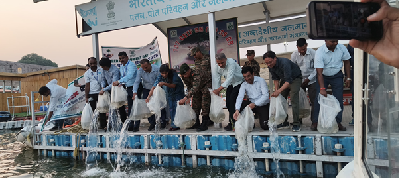 ICAR- Central Inland Fisheries Research Institute, Prayagraj On the occasion of World Environment Day, the Regional Centre of ICAR-Central Inland Fisheries Research Institute (ICAR-CIFRI), Prayagraj organized a ‘Khet Bachao Abhiyan’ at Sangam, Prayagraj, highlighting the linkages between sustainable agriculture, healthy river ecosystems, and inland fisheries conservation. Held under the leadership of Dr. Pradip Dey, Director, ICAR-CIFRI, Barrackpore, the programme emphasized environmental conservation, sustainable agriculture, and responsible fisheries management. Dr. B.R. Chavan, Head, ICAR-CIFRI Regional Centre, Prayagraj, highlighted the importance of natural farming practices, reduced chemical use, and river ranching for improving soil health and conserving aquatic biodiversity. The programme was attended by experts from the University of Allahabad and representatives from environmental organizations, with participation from 50 stakeholders, including six women. Speakers collectively advocated eco-friendly farming practices to reduce river pollution, improve soil fertility, and support ecological sustainability. ICAR-National Institute of Natural Fibre Engineering and Technology, Kolkata ICAR-National Institute of Natural Fibre Engineering and Technology, Kolkata celebrated World Environment Day 2026 with great enthusiasm and commitment towards environmental sustainability. Organized in alignment with the global campaign theme, “Inspired by Nature. For Climate. For Our Future.”, the programme emphasized the importance of environmental stewardship, climate resilience, and sustainable development through awareness and outreach activities.